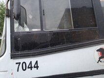 Жалоба-отзыв: Водитель автобуса номер 7044 - Просим наказать наглого водителя автобуса 7044